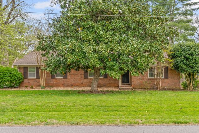 133 Windsor Dr, Hopkinsville, KY 42240