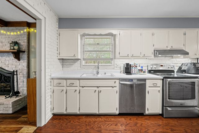 133 Windsor Dr, Hopkinsville, KY 42240