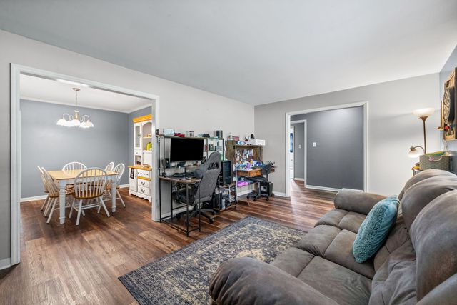 133 Windsor Dr, Hopkinsville, KY 42240