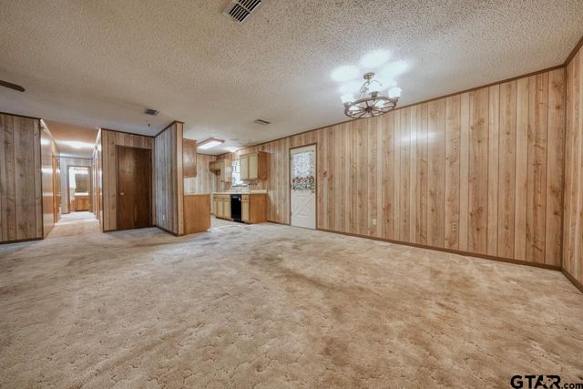 19987 County Road 4114, Lindale, TX 75771