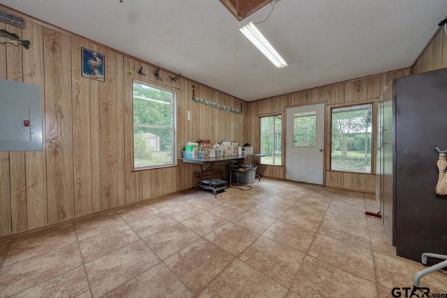 19987 County Road 4114, Lindale, TX 75771