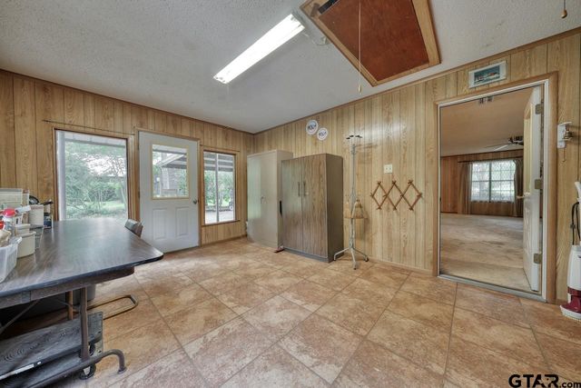 19987 County Road 4114, Lindale, TX 75771