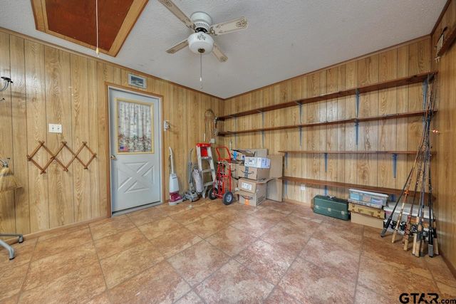 19987 County Road 4114, Lindale, TX 75771