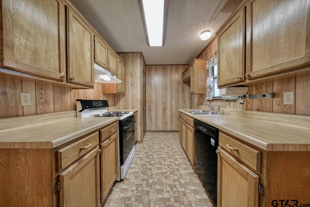 19987 County Road 4114, Lindale, TX 75771