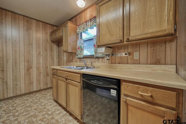 19987 County Road 4114, Lindale, TX 75771