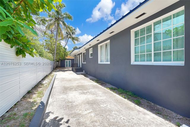160 NW 45th St 2, Miami, FL 33127