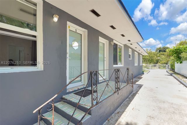 160 NW 45th St 2, Miami, FL 33127