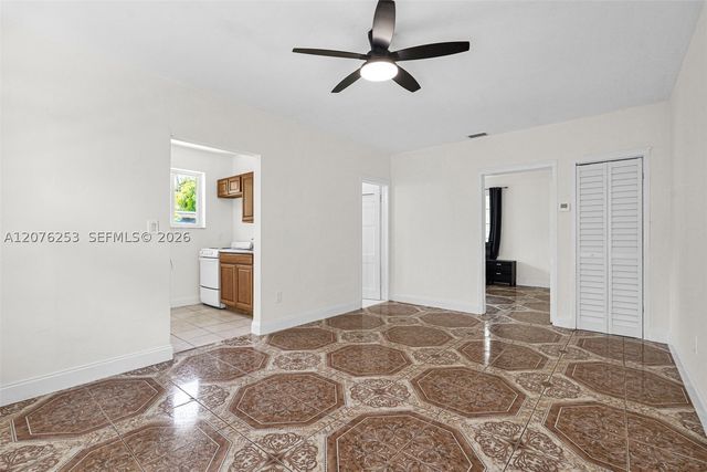 160 NW 45th St 2, Miami, FL 33127