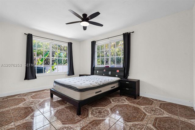 160 NW 45th St 2, Miami, FL 33127