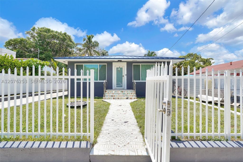 160 NW 45th St 2, Miami, FL 33127