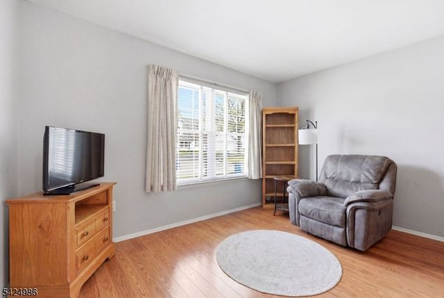 363 Cotswold Pl, Franklin Twp., NJ 08873