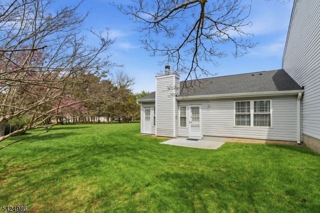 363 Cotswold Pl, Franklin Twp., NJ 08873