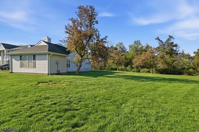 363 Cotswold Pl, Franklin Twp., NJ 08873