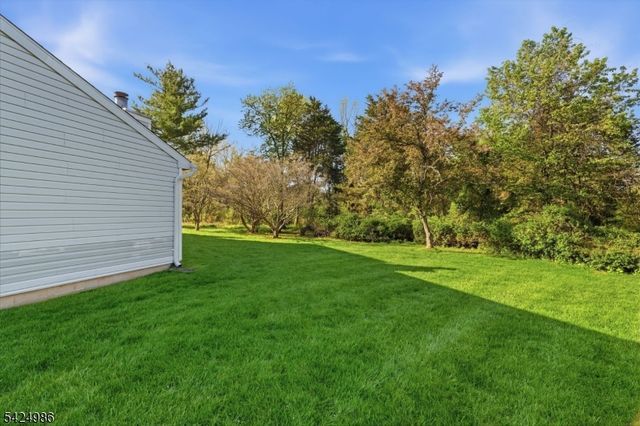 363 Cotswold Pl, Franklin Twp., NJ 08873