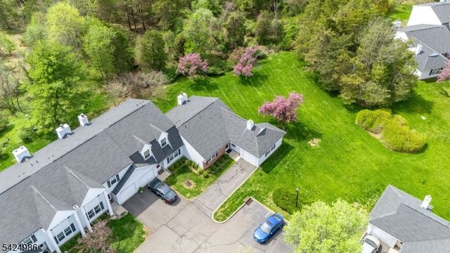 363 Cotswold Pl, Franklin Twp., NJ 08873