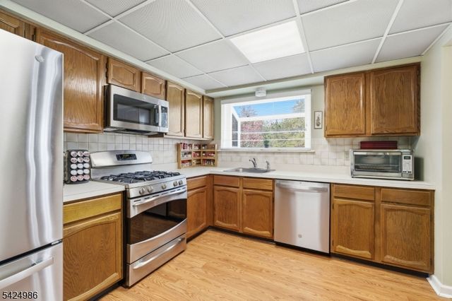 363 Cotswold Pl, Franklin Twp., NJ 08873