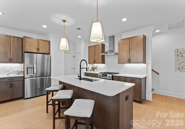 808 Garringer Place, Charlotte, NC 28208