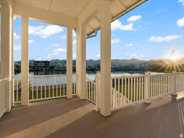 11064 S PADDLE BOARD WAY, South Jordan, UT 84009