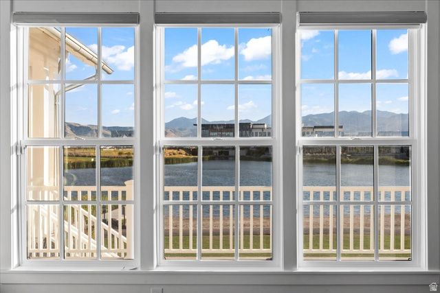 11064 S PADDLE BOARD WAY, South Jordan, UT 84009