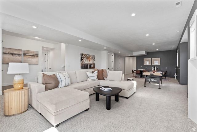 11064 S PADDLE BOARD WAY, South Jordan, UT 84009