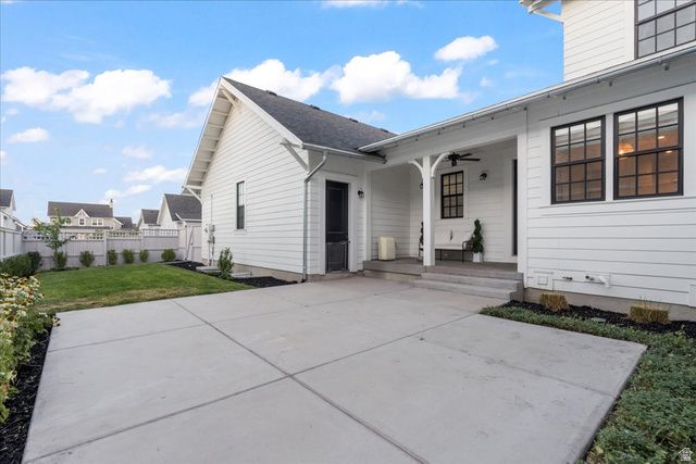 11064 S PADDLE BOARD WAY, South Jordan, UT 84009