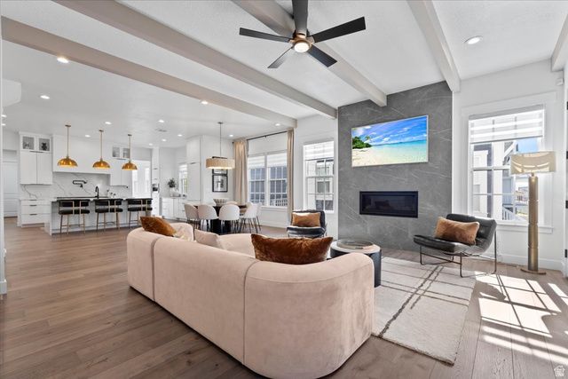 11064 S PADDLE BOARD WAY, South Jordan, UT 84009