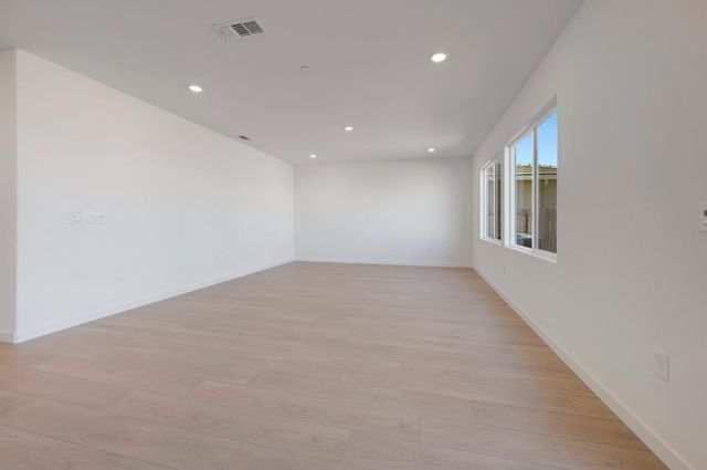 11900 Mircado Way, Rancho Cordova, CA 95742