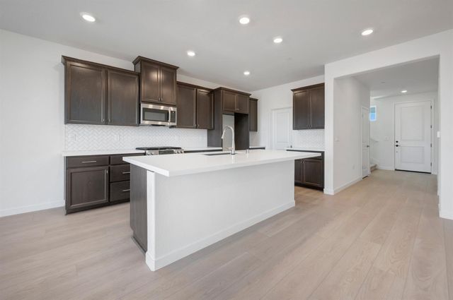 11900 Mircado Way, Rancho Cordova, CA 95742