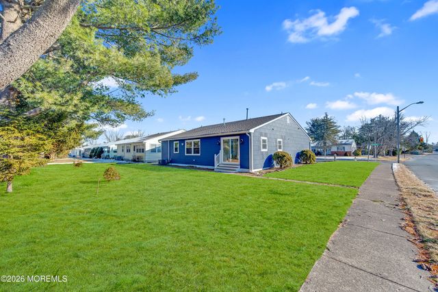 136 Georgetown Road, Toms River, NJ 08757