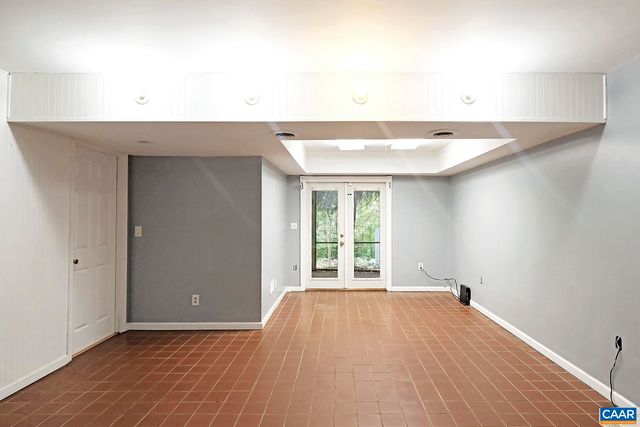 2131 VIBURNUM CT, Charlottesville, VA 22911