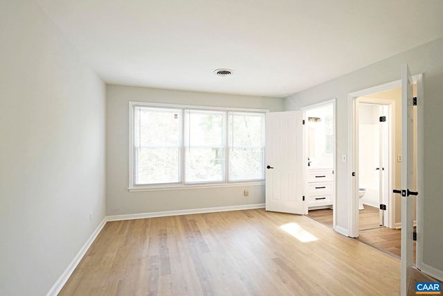 2131 VIBURNUM CT, Charlottesville, VA 22911