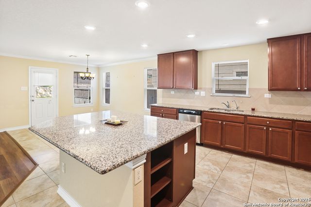 691 ANTHEM LN, New Braunfels, TX 78132