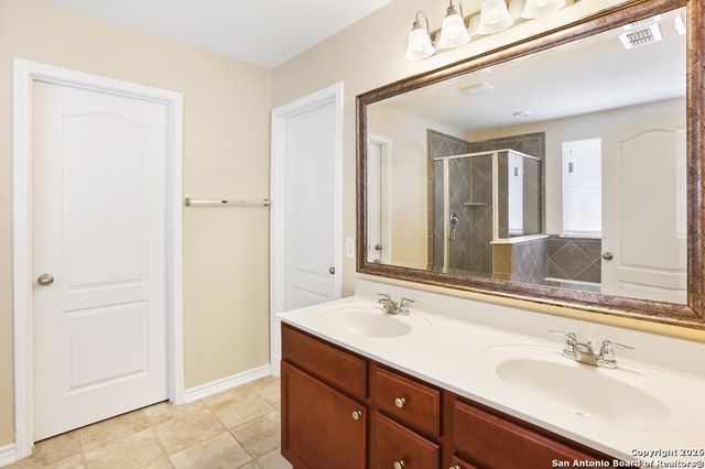 691 ANTHEM LN, New Braunfels, TX 78132