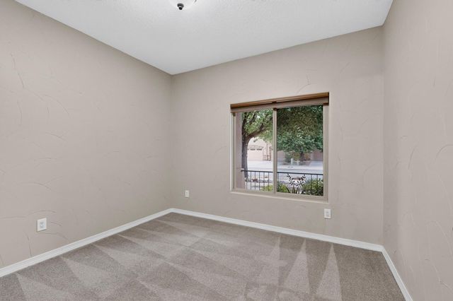 4505 Beresford Lane NW, Albuquerque, NM 87120