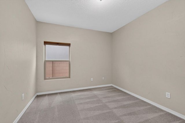 4505 Beresford Lane NW, Albuquerque, NM 87120