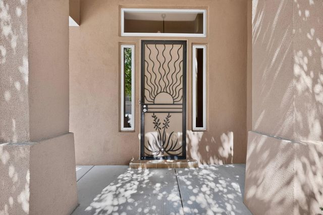 4505 Beresford Lane NW, Albuquerque, NM 87120