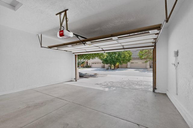4505 Beresford Lane NW, Albuquerque, NM 87120