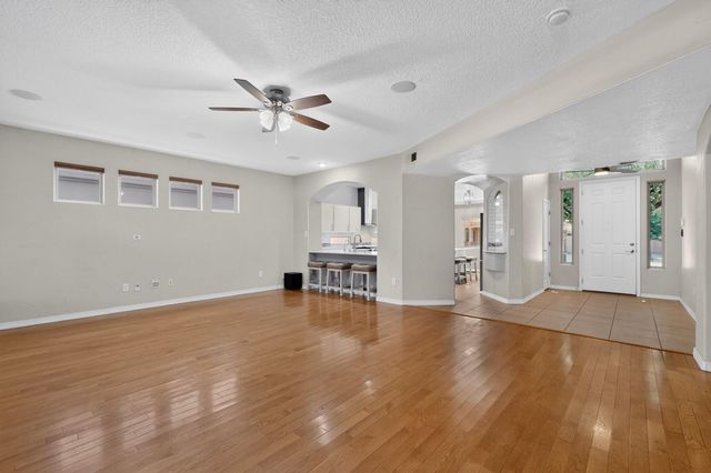 4505 Beresford Lane NW, Albuquerque, NM 87120