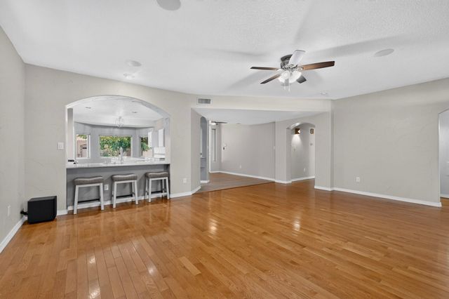 4505 Beresford Lane NW, Albuquerque, NM 87120