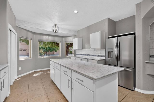 4505 Beresford Lane NW, Albuquerque, NM 87120