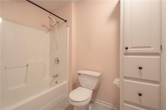 14255 NW 65th Place, Parkville, MO 64152