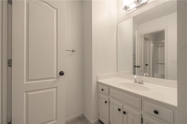 14255 NW 65th Place, Parkville, MO 64152