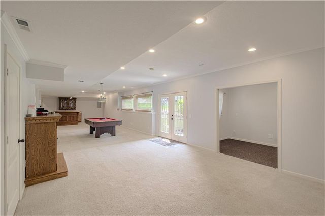 14255 NW 65th Place, Parkville, MO 64152