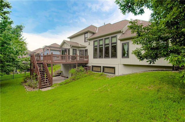 14255 NW 65th Place, Parkville, MO 64152