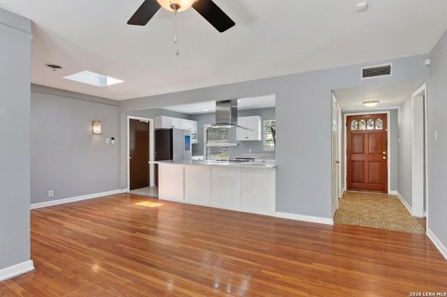 406 E RECTOR ST, San Antonio, TX 78216