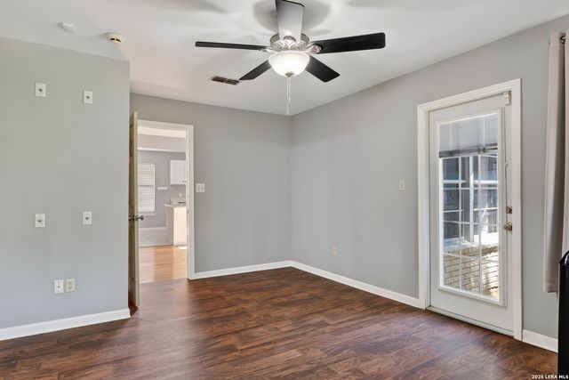 406 E RECTOR ST, San Antonio, TX 78216