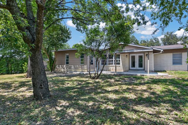 406 E RECTOR ST, San Antonio, TX 78216