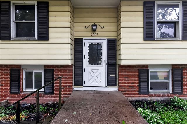 2964 Williamsburg Street NW, Warren, OH 44485