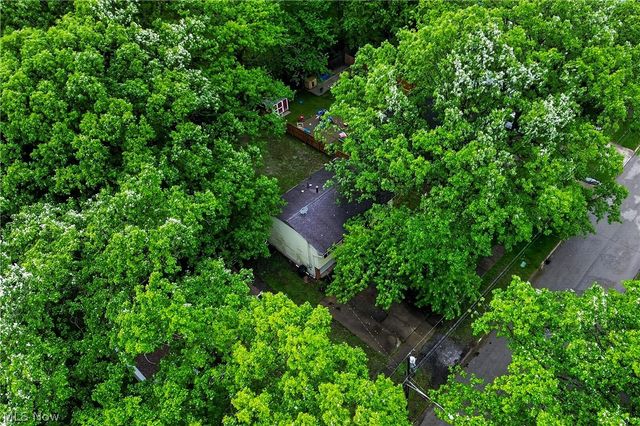 2964 Williamsburg Street NW, Warren, OH 44485