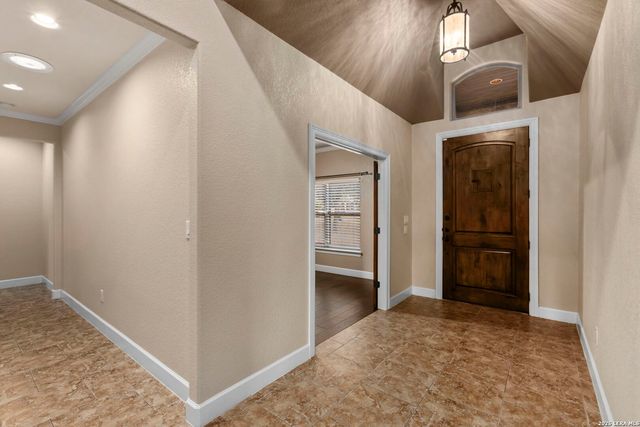 116 Hidden Forest DR, La Vernia, TX 78121